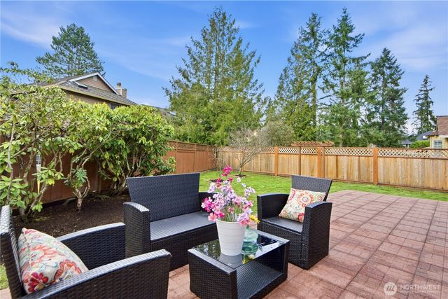 3505 168th Avenue NE, Bellevue, WA 98008