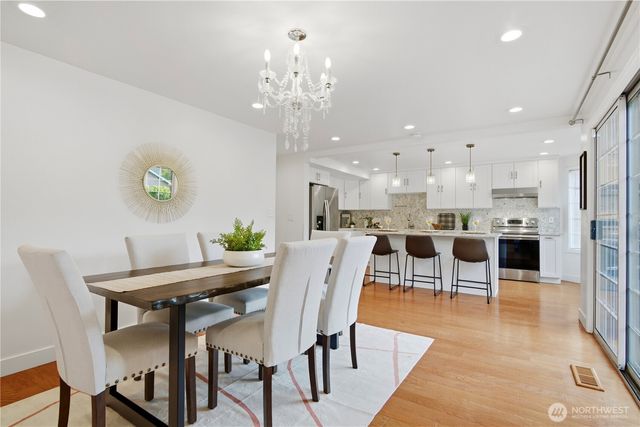 3505 168th Avenue NE, Bellevue, WA 98008