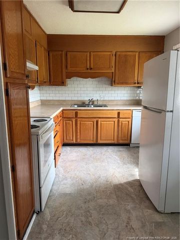 3204 E Brinkley Drive, Spring Lake, NC 28390