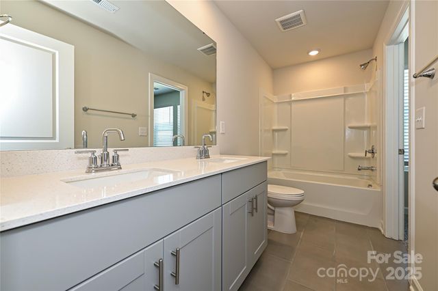 8041 Hidden Springs Trail, Charlotte, NC 28216