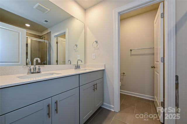 8041 Hidden Springs Trail, Charlotte, NC 28216