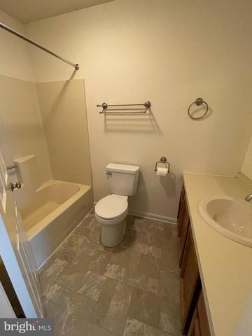1918 WEXFORD RD, Palmyra, PA 17078