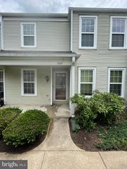 1918 WEXFORD RD, Palmyra, PA 17078