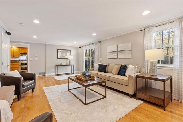 7 Long Meadow Road, Westford, MA 01886