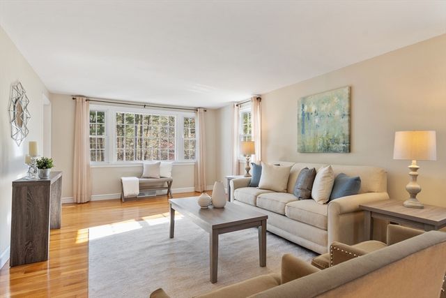 7 Long Meadow Road, Westford, MA 01886
