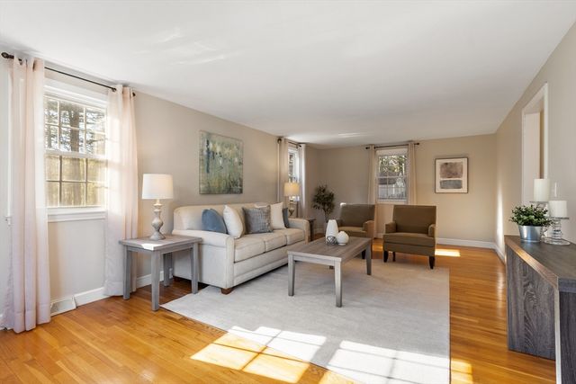 7 Long Meadow Road, Westford, MA 01886