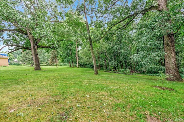 55769 Mayflower Road, South Bend, IN 46619