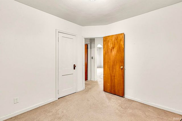 55769 Mayflower Road, South Bend, IN 46619