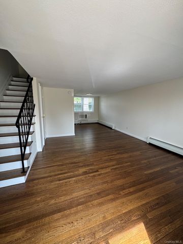 1 Gilbert Avenue 5, Smithtown, NY 11787