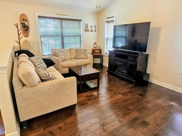 W3828 Cypress DRIVE, Lake Geneva, WI 53147