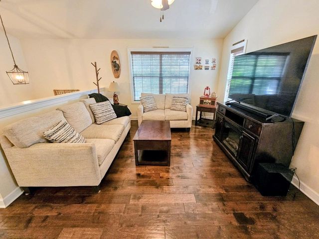 W3828 Cypress DRIVE, Lake Geneva, WI 53147