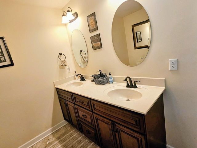 W3828 Cypress DRIVE, Lake Geneva, WI 53147