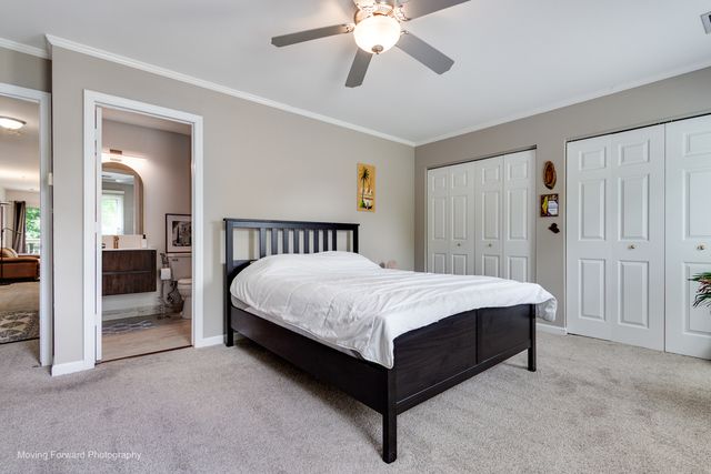 16 W Fern Court 204, Palatine, IL 60067