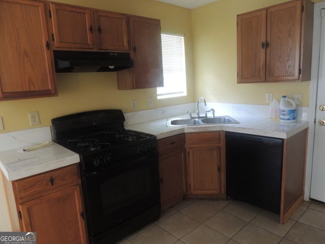 5866 Crescent Ridge Court, Lithonia, GA 30058