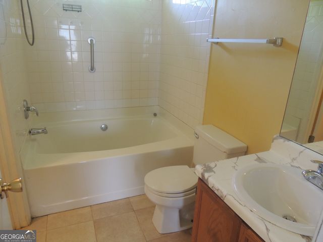 5866 Crescent Ridge Court, Lithonia, GA 30058