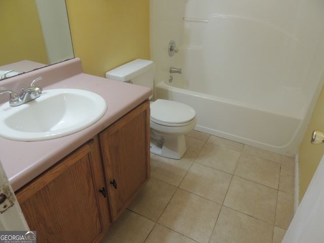 5866 Crescent Ridge Court, Lithonia, GA 30058