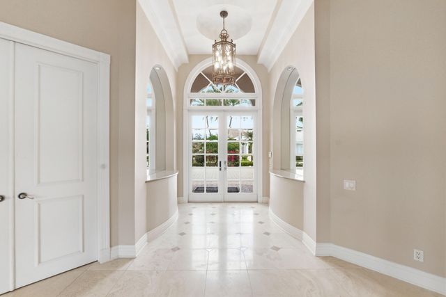 10832 Egret Pointe Lane, West Palm Beach, FL 33412