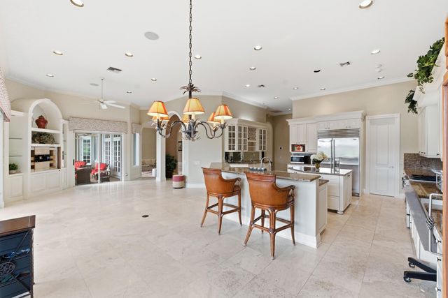 10832 Egret Pointe Lane, West Palm Beach, FL 33412