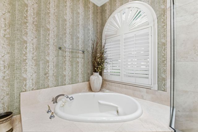 10832 Egret Pointe Lane, West Palm Beach, FL 33412