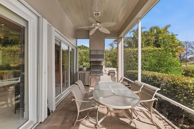 10832 Egret Pointe Lane, West Palm Beach, FL 33412