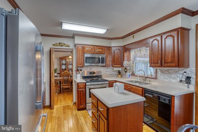 860 WILSON DR, Dover, DE 19904