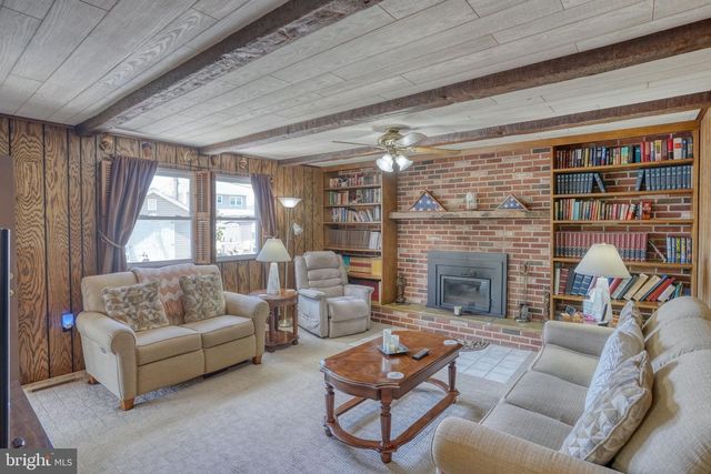 860 WILSON DR, Dover, DE 19904