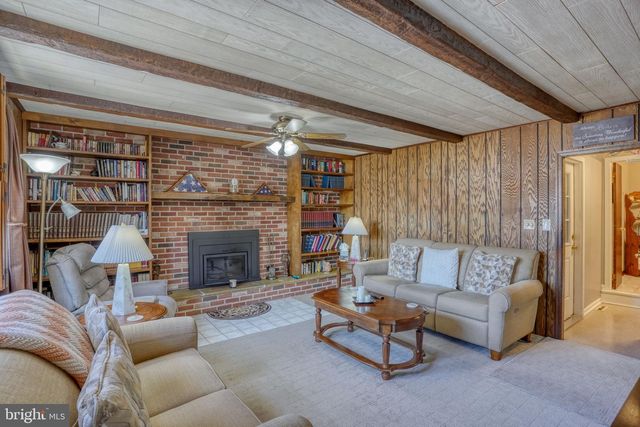 860 WILSON DR, Dover, DE 19904
