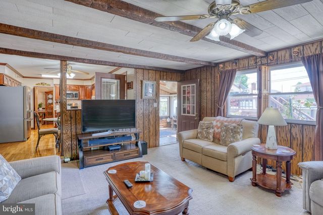 860 WILSON DR, Dover, DE 19904