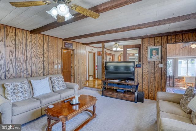 860 WILSON DR, Dover, DE 19904