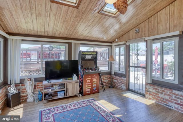 860 WILSON DR, Dover, DE 19904