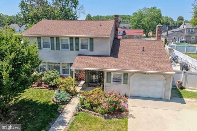 860 WILSON DR, Dover, DE 19904
