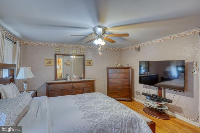 860 WILSON DR, Dover, DE 19904