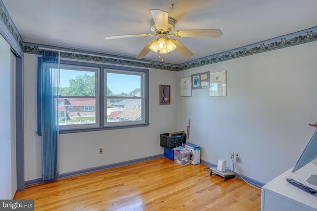 860 WILSON DR, Dover, DE 19904