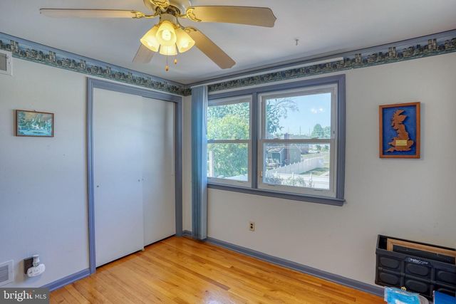 860 WILSON DR, Dover, DE 19904