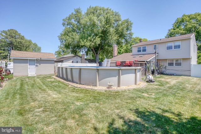 860 WILSON DR, Dover, DE 19904