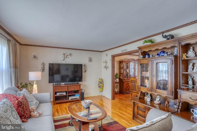 860 WILSON DR, Dover, DE 19904