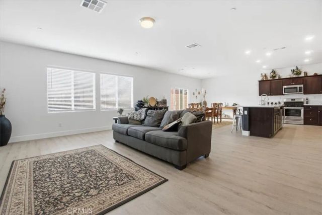 14219 Fir, Oak Hills, CA 92344