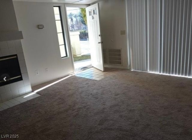 4865 South Torrey Pines Drive 106, Las Vegas, NV 89103