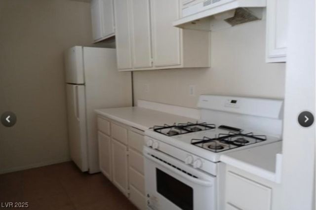 4865 South Torrey Pines Drive 106, Las Vegas, NV 89103