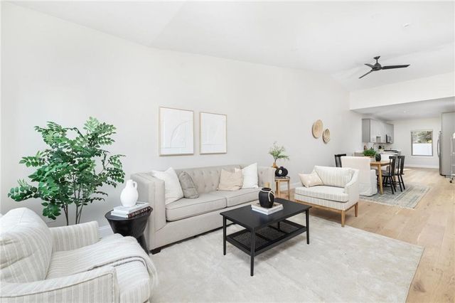 81 West Valley Circle, West Warwick, RI 02893