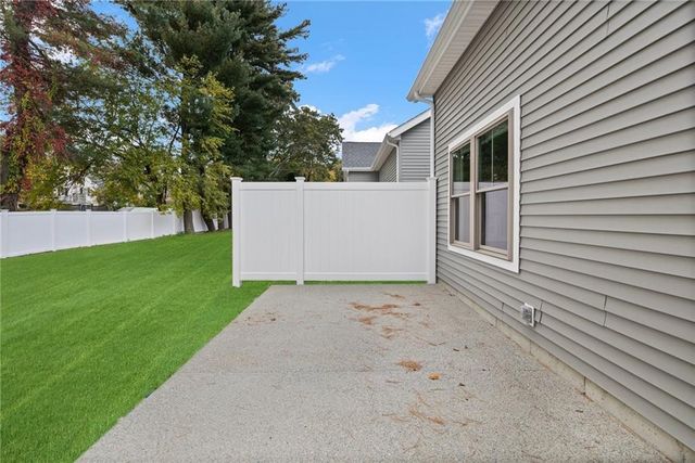81 West Valley Circle, West Warwick, RI 02893