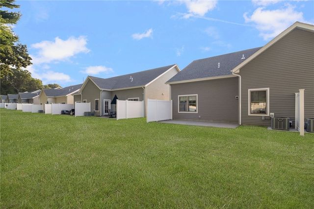 81 West Valley Circle, West Warwick, RI 02893