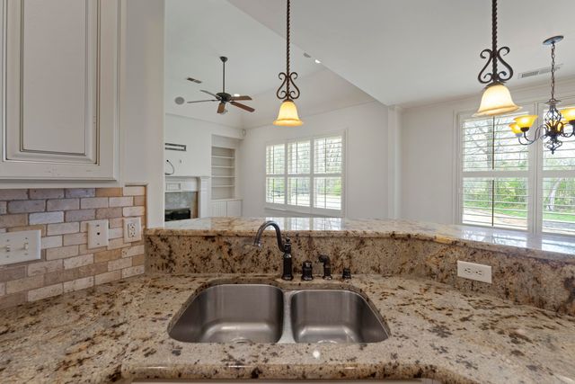 160 BALLARD CV, Piperton, TN 38017