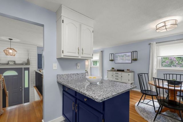 12 Christopher Rd, Holliston, MA 01746