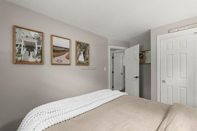 12 Christopher Rd, Holliston, MA 01746