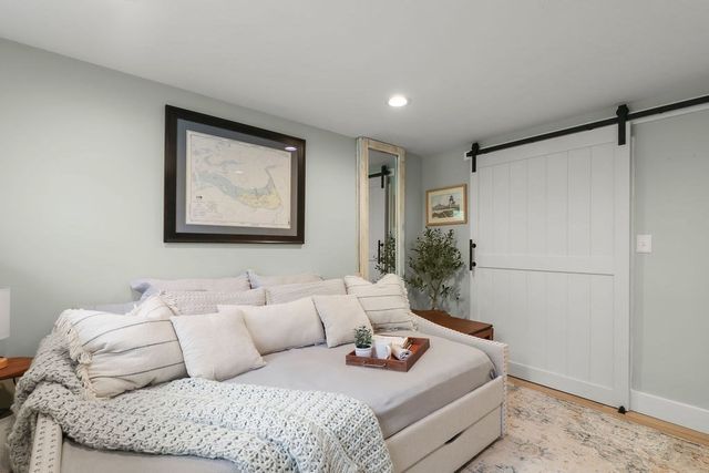 12 Christopher Rd, Holliston, MA 01746