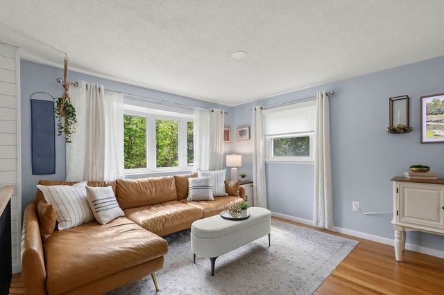 12 Christopher Rd, Holliston, MA 01746