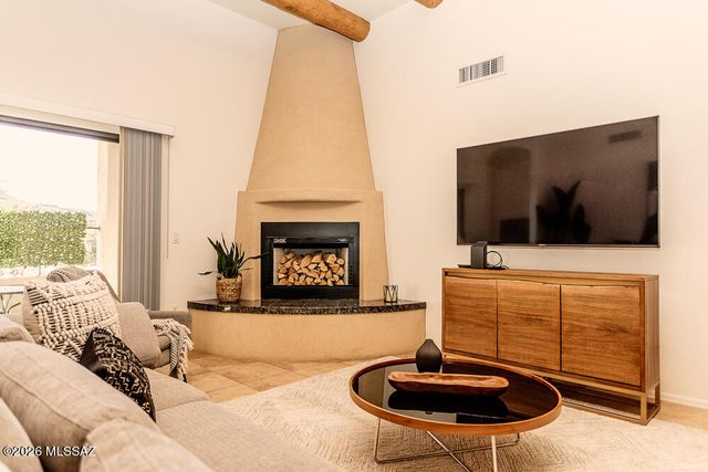 9809 N Ridge Shadow Place, Tucson, AZ 85704