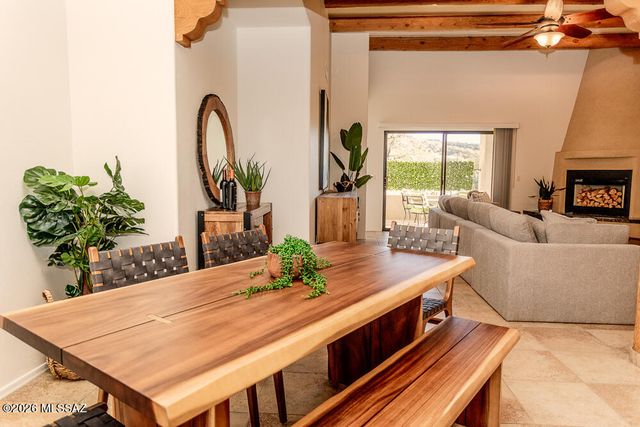 9809 N Ridge Shadow Place, Tucson, AZ 85704