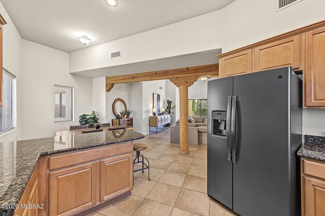 9809 N Ridge Shadow Place, Tucson, AZ 85704